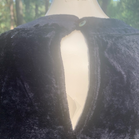 World Market black velvet brocade with burgundy floral embroidery tank top - Picture 7 of 9